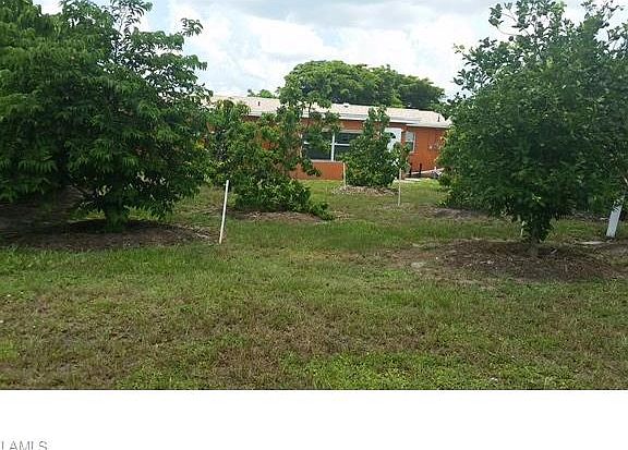 2nd image of 332 Grovewood Ave S