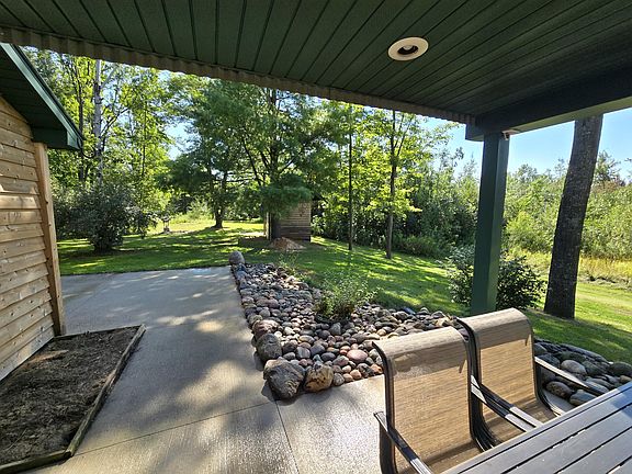 3rd image of 5169 Truax Rd
