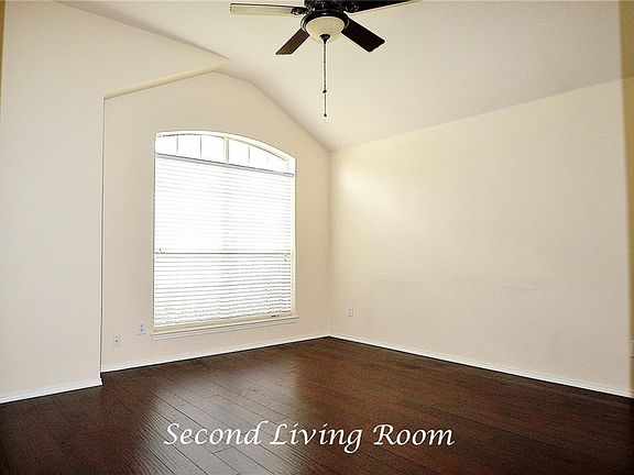 4th image of 7214 Park Hill Trl