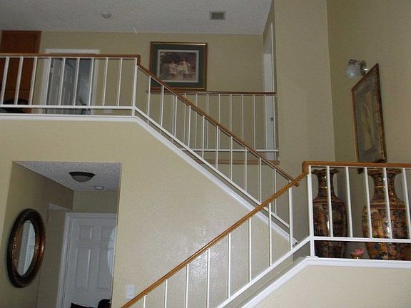 4th image of 2558 Winston Ct
