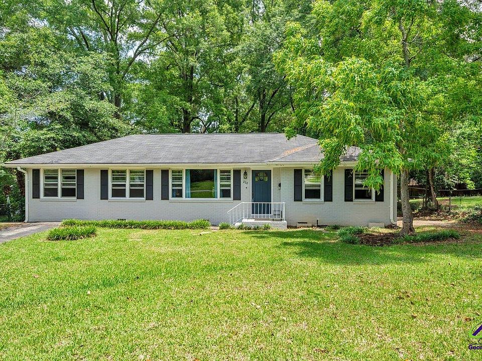 1st image of 202 Springdale Dr