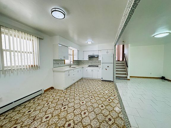 3rd image of 8615 24th Ave #3
