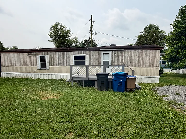 112 Sheeler Ln — Photo 2
