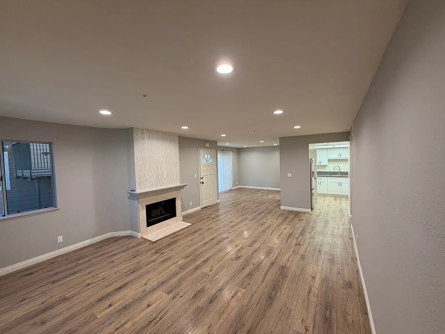 3 bed, 1361 sqft, $4,000 — Photo 1
