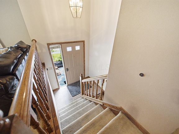 3rd image of 7893 Leaview Dr