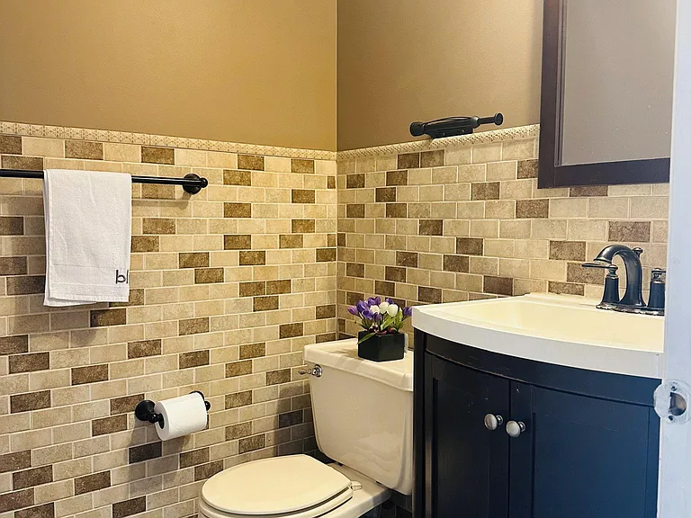 2 Russell Ct — Photo 12