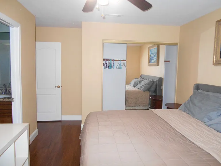 8317 Opal Cove Dr — Photo 13