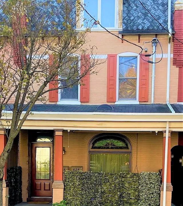 1st image of 424 Main St #A