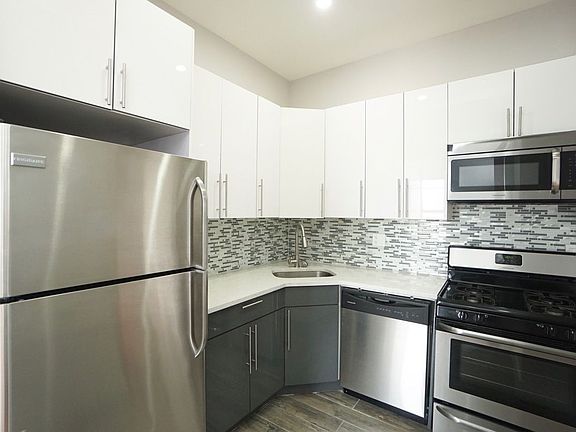 2nd image of 25 Fort Washington Ave APT 6G