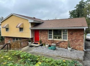 2201 Valiant St, Raleigh, NC 27610