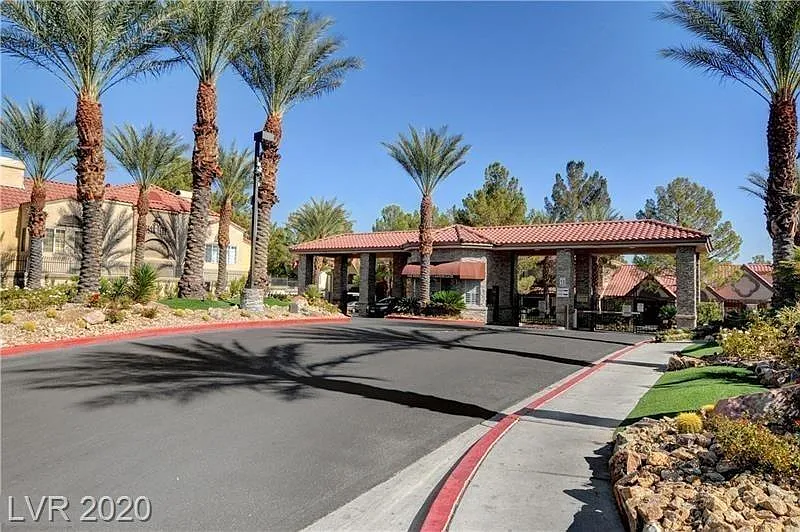 Building Photo - Fort Apache Ave