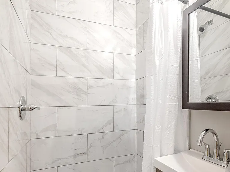 225 W Hiawatha St #2 — Photo 7