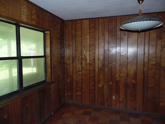 5th image of 24 Ochlockonee St