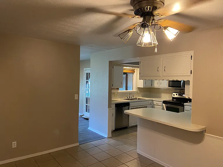 2056 Buggy Whip Ln — Photo 40