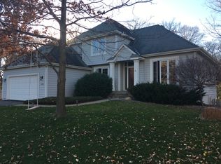 6120 Rampart Ct, Shorewood, MN 55331