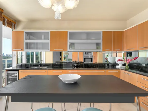 400 Alton Rd APT 1101, Miami Beach, FL 33139