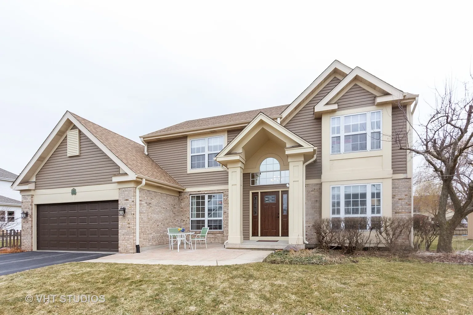 1195 Hummingbird Ln photo 1