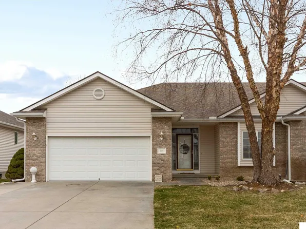 210 Pebble Bch, Lincoln, NE 68520