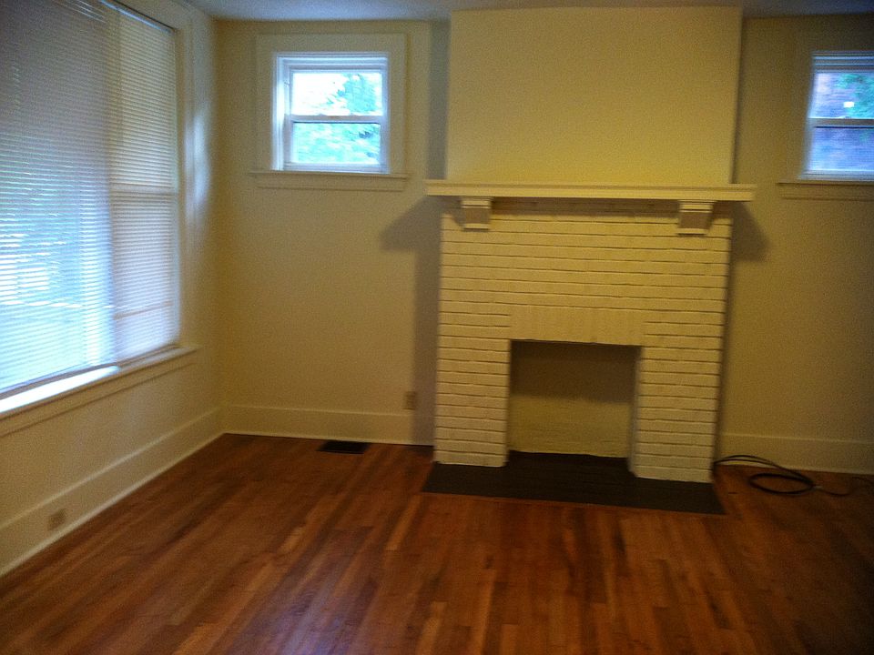 1st image of 319 N Murtland St