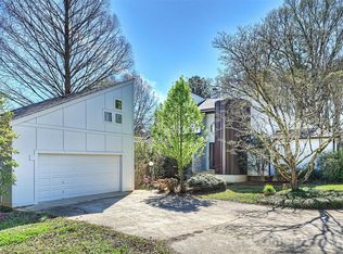 13730 Capriole Ln, Matthews, NC 28105