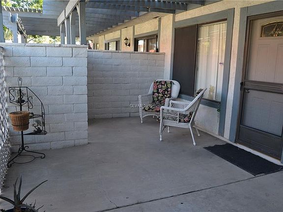 5th image of 6908 Round Tree Dr Unit C
