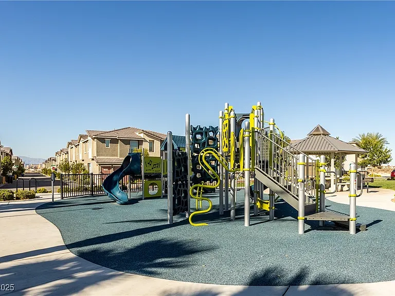 2849 Desert Mosaic Ln #5 — Photo 33
