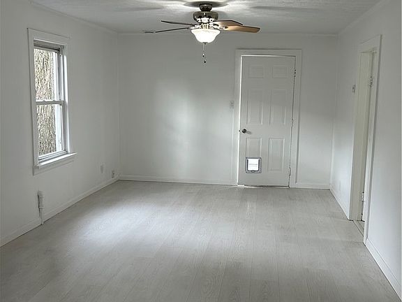 3rd image of 357 Roxboro Rd