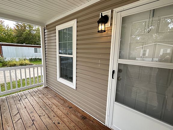 4th image of 251 Westwoods