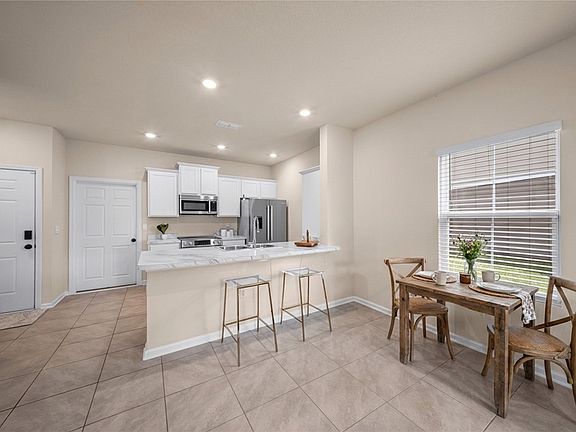 4th image of 86460 Shortline Cir