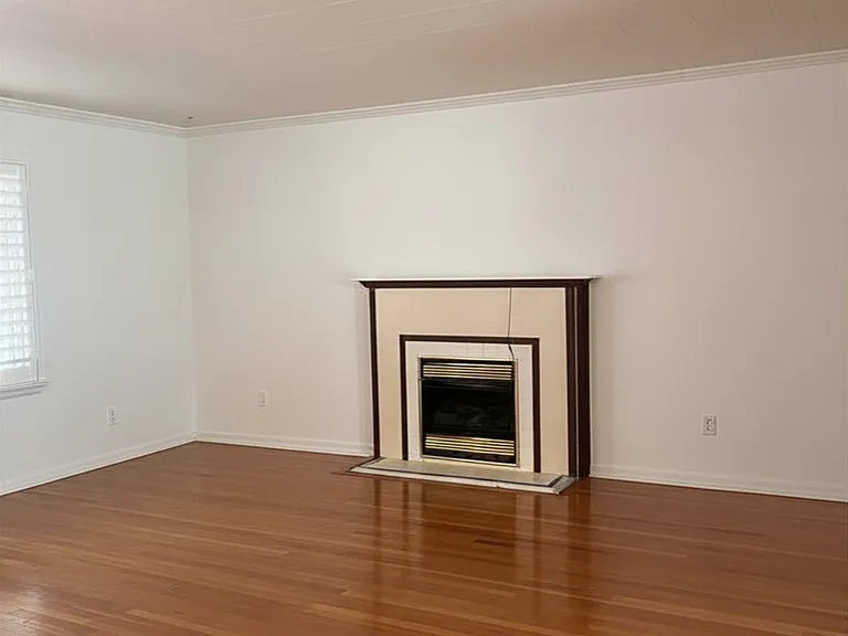 901 S Stanley St — Photo 4