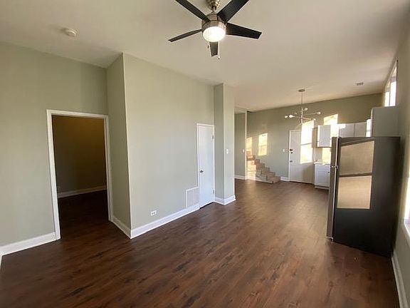 4th image of 3300 N Southport Ave #2R