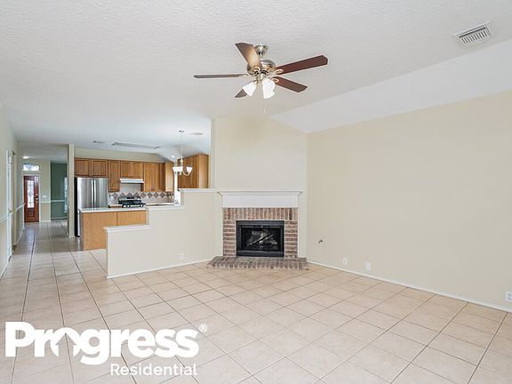 5th image of 18603 Woodbreeze Dr
