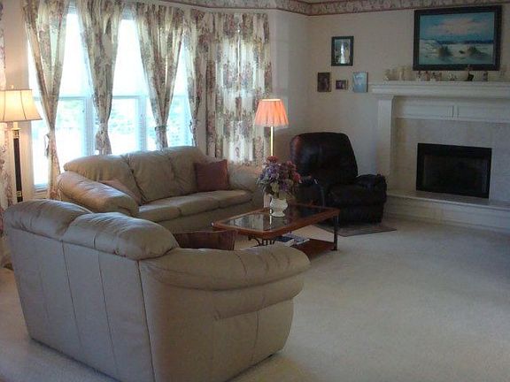 4th image of 1572 Maple Woods Dr
