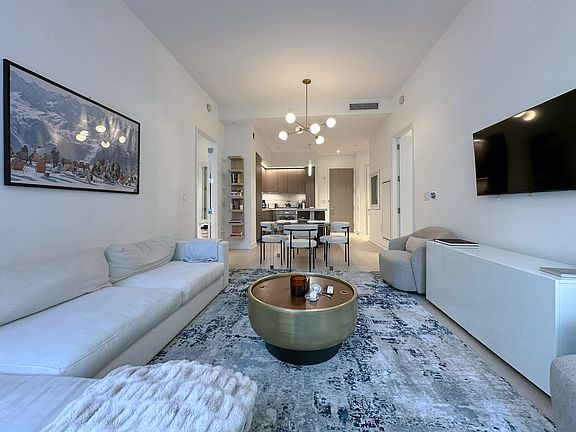 4th image of 77 Charlton St #S7d