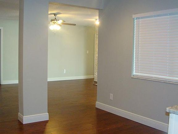 5th image of 606 Water Oak Ln