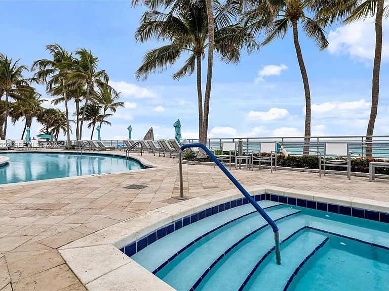 3535 S Ocean Dr #1703 — Photo 30
