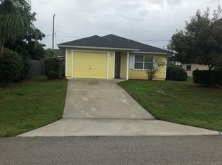 303 14th Pl SW, Vero Beach, FL 32962