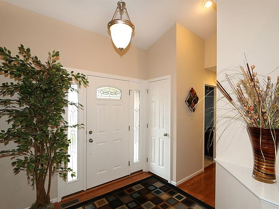 3rd image of 10639 Pepperwood Dr