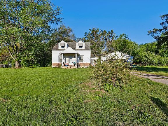 2nd image of 3329 Pierson Rd