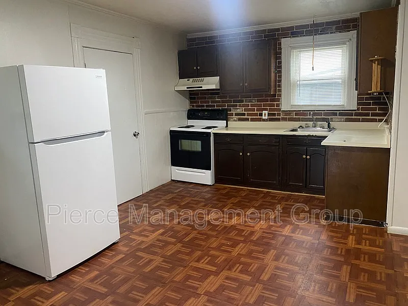 Building Photo - 308 Bartlett St #1