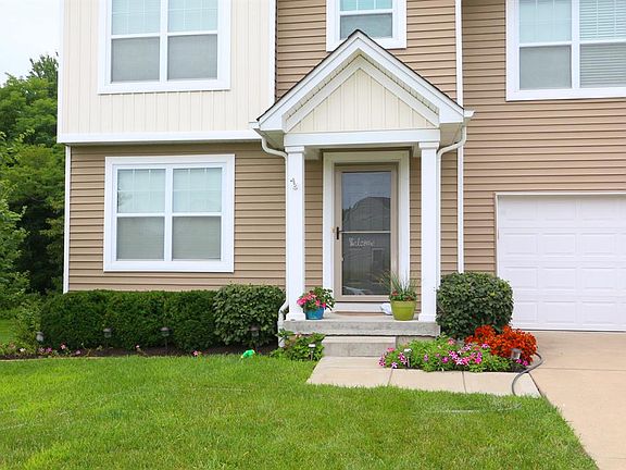 2nd image of 812 W Anson Dr