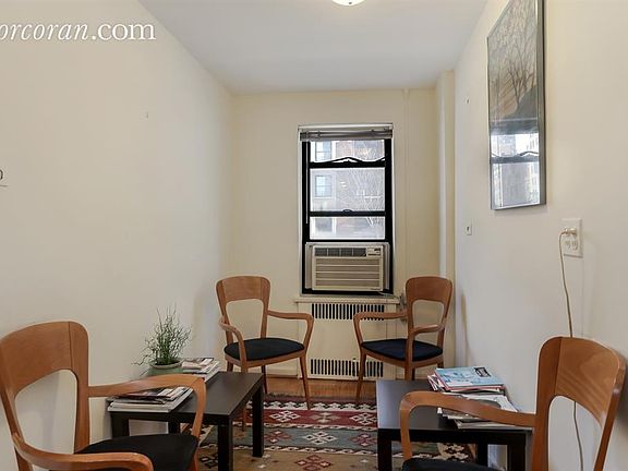 5th image of 300 W 72nd St APT 1D