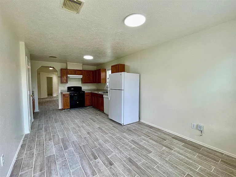 19127 Yaupon Ranch Dr — Photo 17
