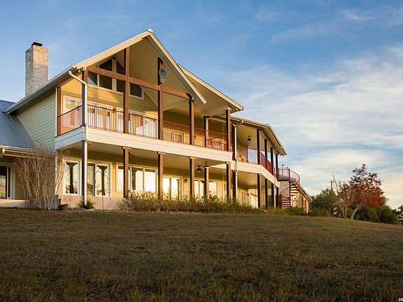 5th image of 1141 Currie Road