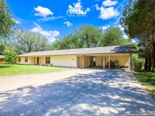 230 N Kessler, Beeville 78102