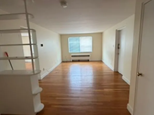 (undisclosed Address), Arlington, MA 02476