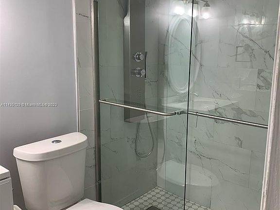 4th image of 750 NW 43rd Ave APT 611
