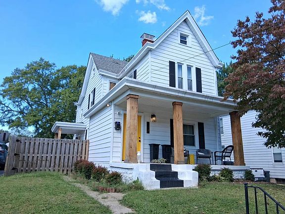3rd image of 3913 Trevor Ave