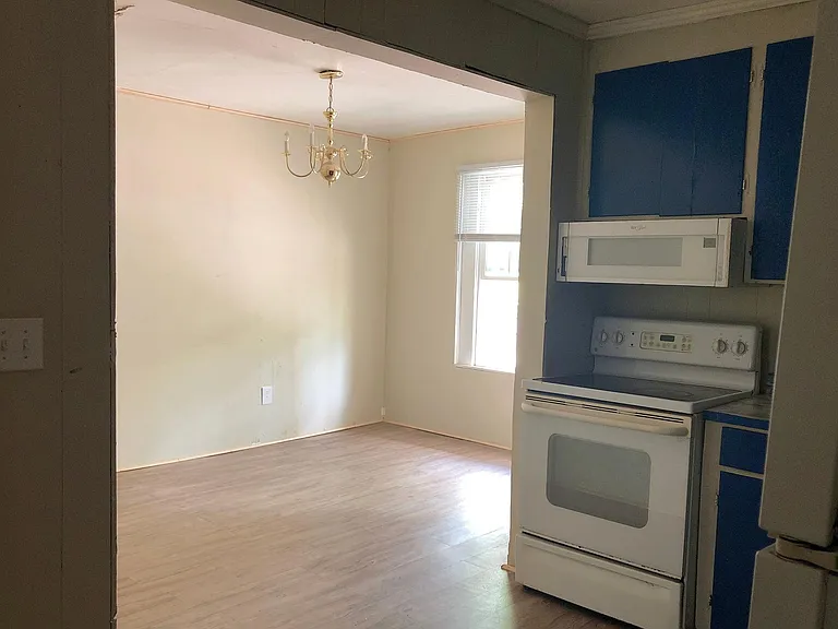 1004 W Main St #7 — Photo 3