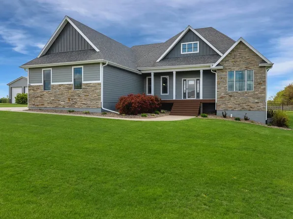 9405 SE 32nd Ave, Runnells, IA 50237